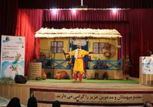 مرحله استانی بیست و دومین جشنواره قصه‌گویی کانون در رشت